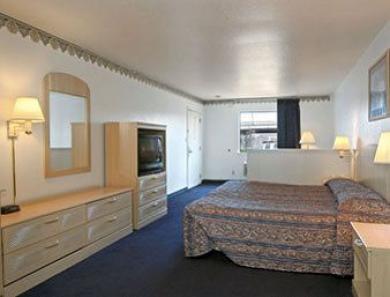 Days Inn Windcrest By Wyndham San Antonio Bilik gambar