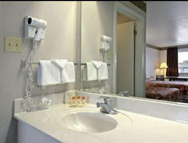 Days Inn Windcrest By Wyndham San Antonio Luaran gambar